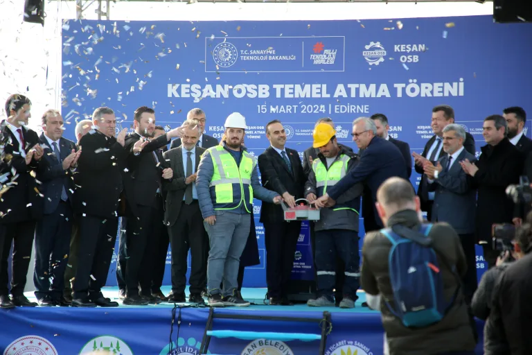 Bakan Kacır: Edirne’yi kültürde, turizmde, sanayide ve eğitimde öncü şehirlerimiz arasına katacağız (3)