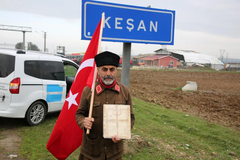 Çanakkale’ye yürüyen gazi torunu, Keşan’a ulaştı