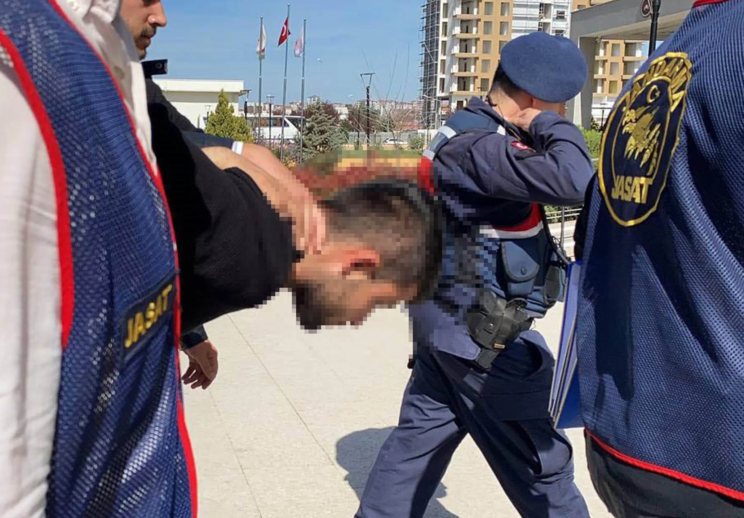 Cesedi araziye gömülü bulunmuştu; cinayet şüphelisi adliyede Cesedi araziye gömülü bulunmuştu; cinayet şüphelisi adliyede