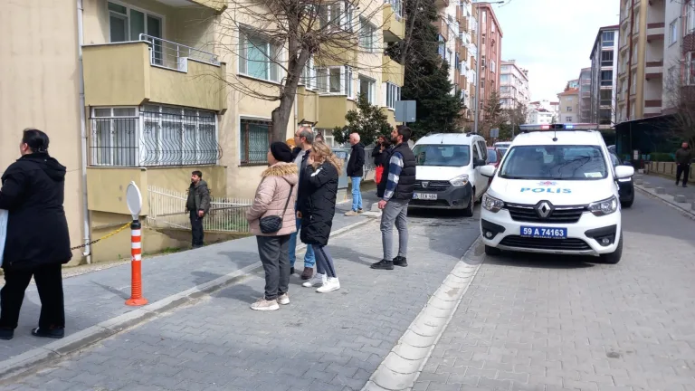 Camdan Düşen Çocuk Öldü