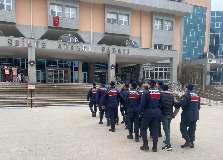 Edirne’de aranma kaydı olan 115 kişi yakalandı