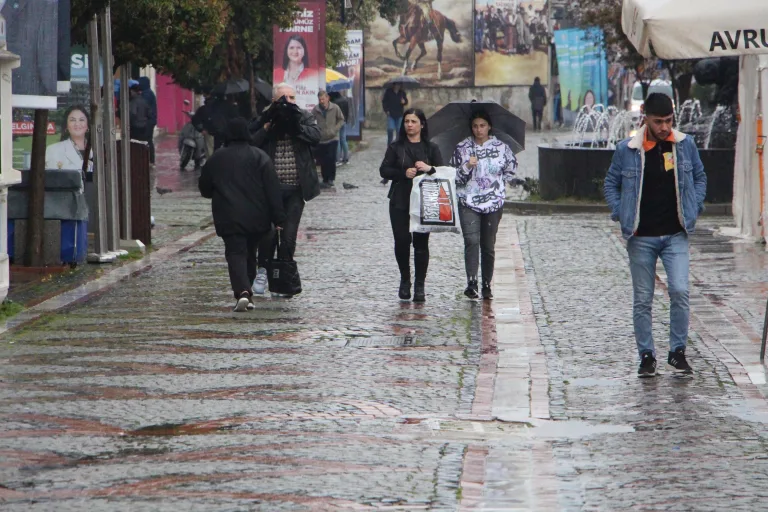 Edirne’de sağanak