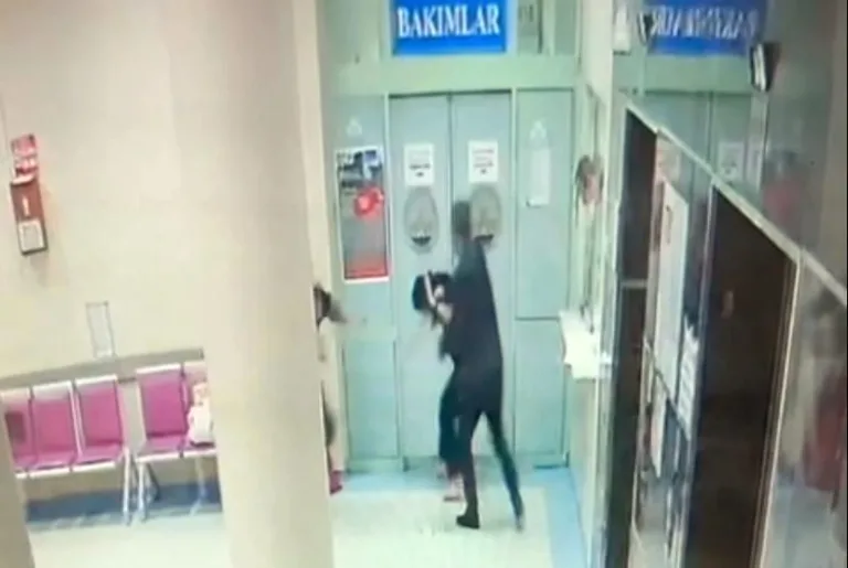 Hastanede Kadın Doktoru Darbeden Sanık İkinci Duruşmada Tahliye Edildi