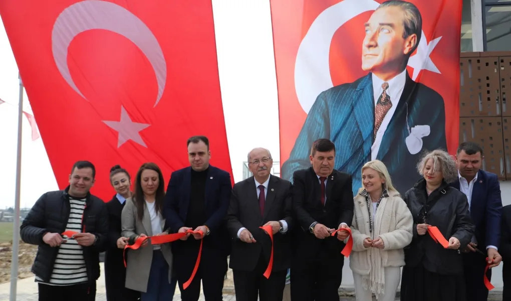 KAPAKLI SOSYAL TESİS VE TENİS KORTLARI TÖRENLE HİZMETE AÇILDI KAPAKLI SOSYAL TESİS VE TENİS KORTLARI TÖRENLE HİZMETE AÇILDI