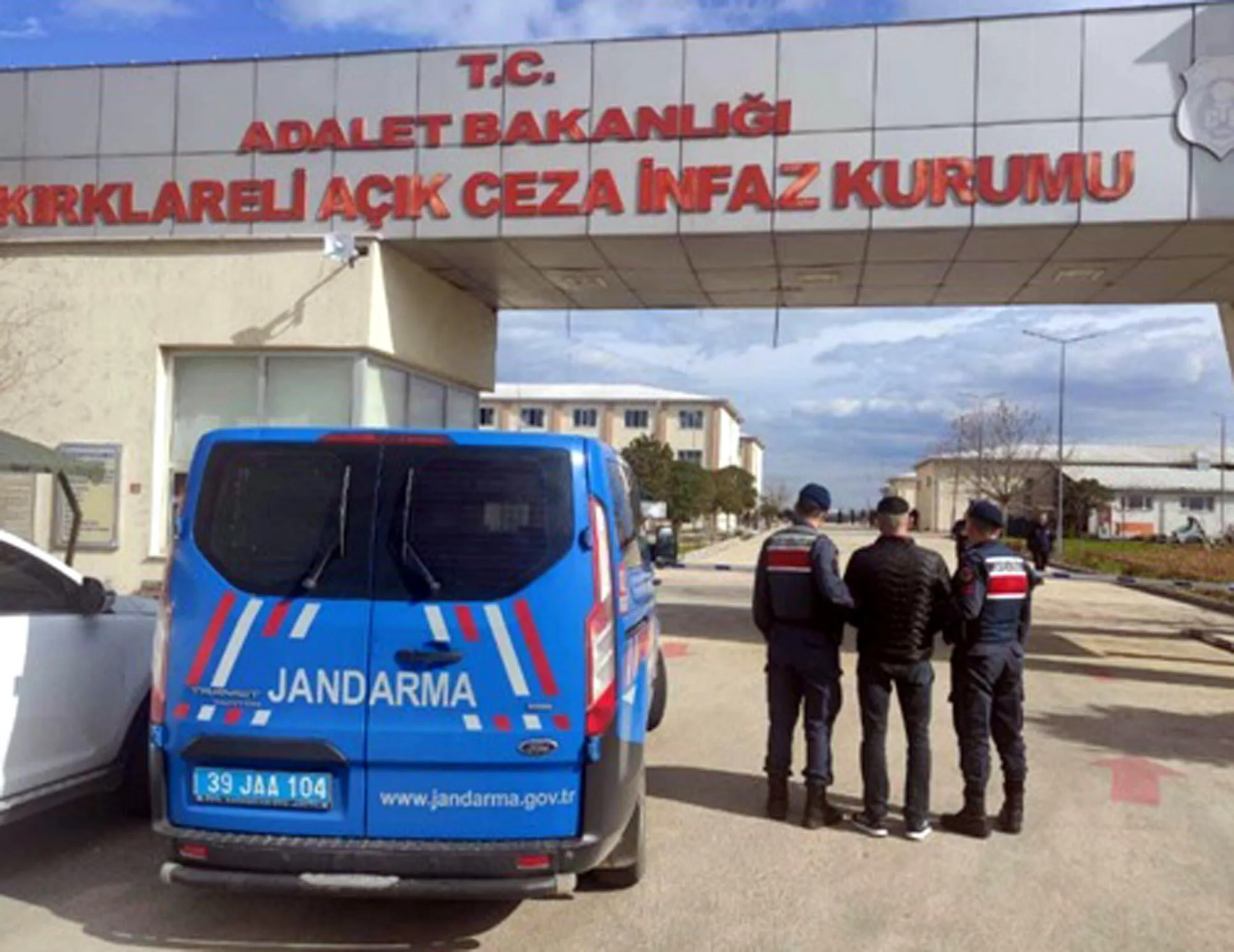 Kırklareli’de aranması olan 80 kişi yakalandı Kırklareli’de aranması olan 80 kişi yakalandı