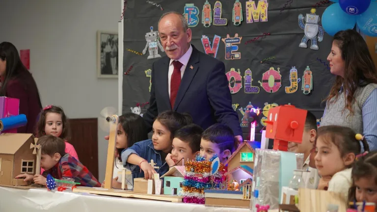 Marmaraereğilisi Belediyesi Gençlik Merkezi öğrencileri, Bilim ve Teknoloji Haftası’nı kutladı