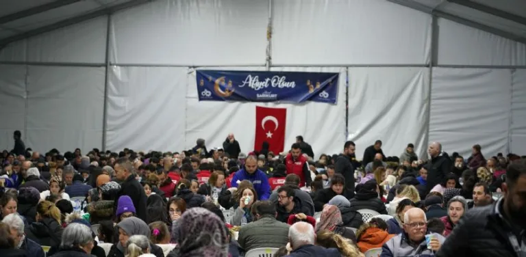 Ramazan Ayının İlk Oruçları Cumhuriyet Parkı?nda Açıldı