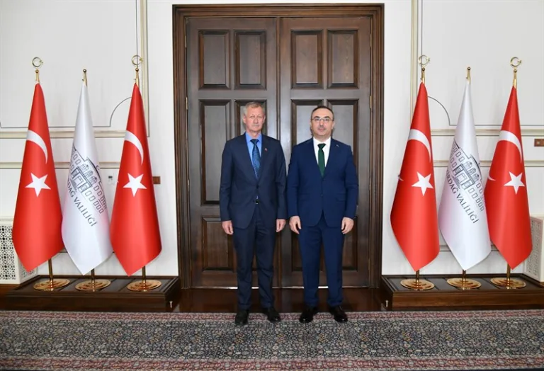 Süleymanpaşa Belediye Başkanı Uzunlar’dan Vali Soytürk’e Veda Ziyareti