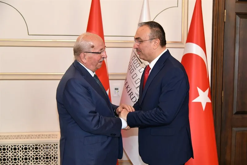Tekirdağ Büyükşehir Belediye Başkanı Albayrak’tan Vali Soytürk’e Veda Ziyareti Tekirdağ Büyükşehir Belediye Başkanı Albayrak’tan Vali Soytürk’e Veda Ziyareti