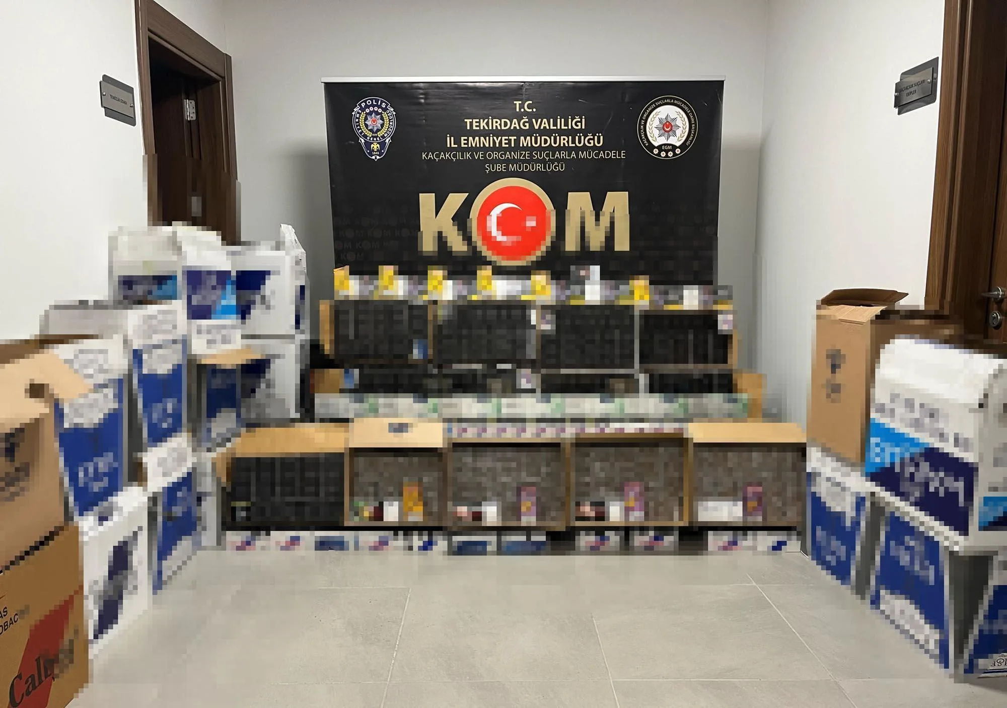 230 Bin Makaron Ele Geçirildi 230 Bin Makaron Ele Geçirildi