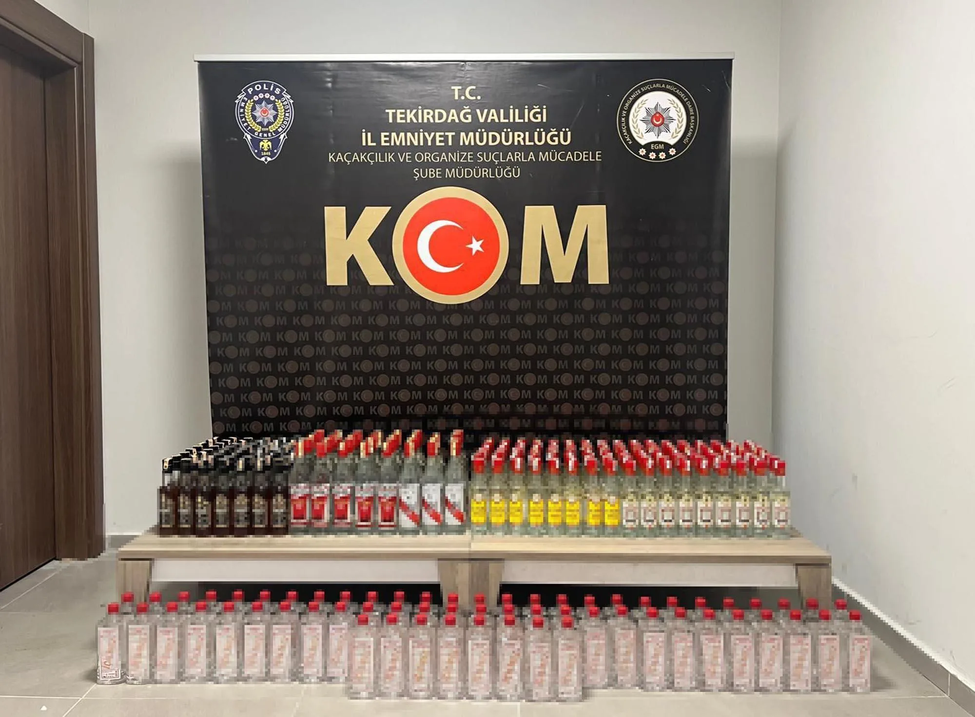 250 Litre Kaçak İçki Ele Geçirildi 250 Litre Kaçak İçki Ele Geçirildi