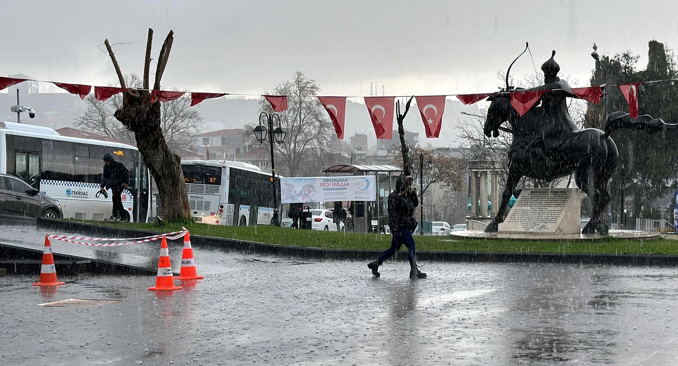 Tekirdağ’da dolu yağdı Tekirdağ’da dolu yağdı