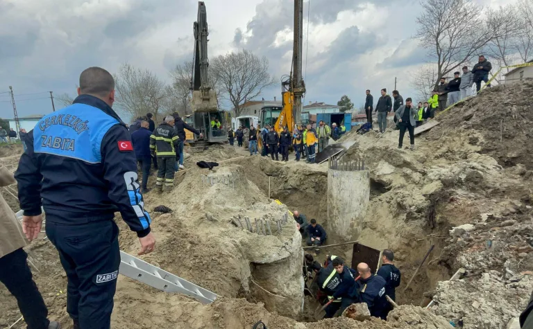 Tekirdağ’da hızlı tren hattı çalışmasında göçük; 2 işçi yaşamını yitirdi (2)