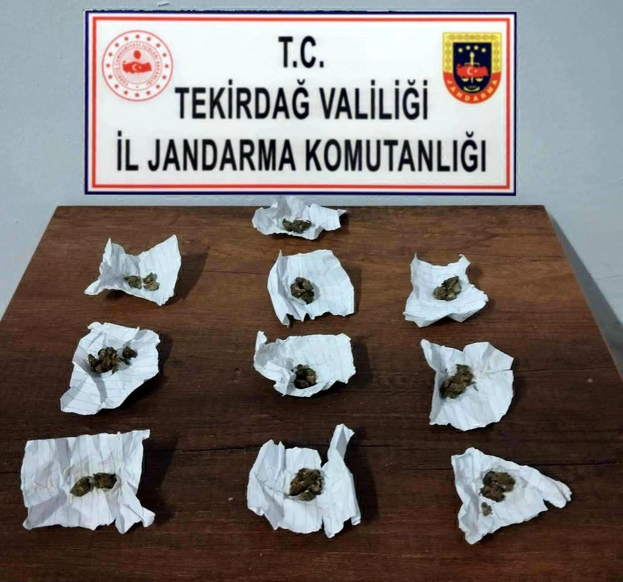 Tekirdağ’da jandarmadan uyuşturucu operasyonu; 10 gözaltı Tekirdağ’da jandarmadan uyuşturucu operasyonu; 10 gözaltı