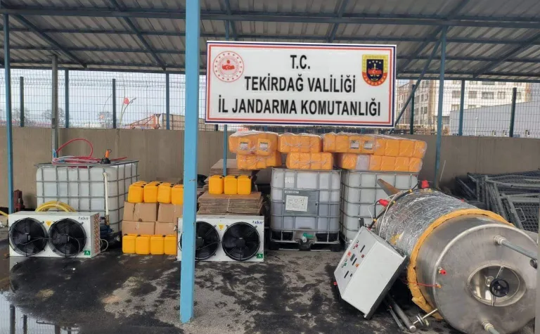 2 İlçede Sahte İçki Operasyonu: Bandrolsüz İçkiler Ele Geçirildi