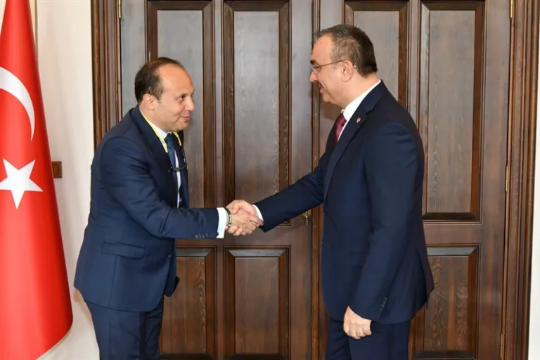 Yeşilay Derneğinden Vali Soytürk’e Ziyaret