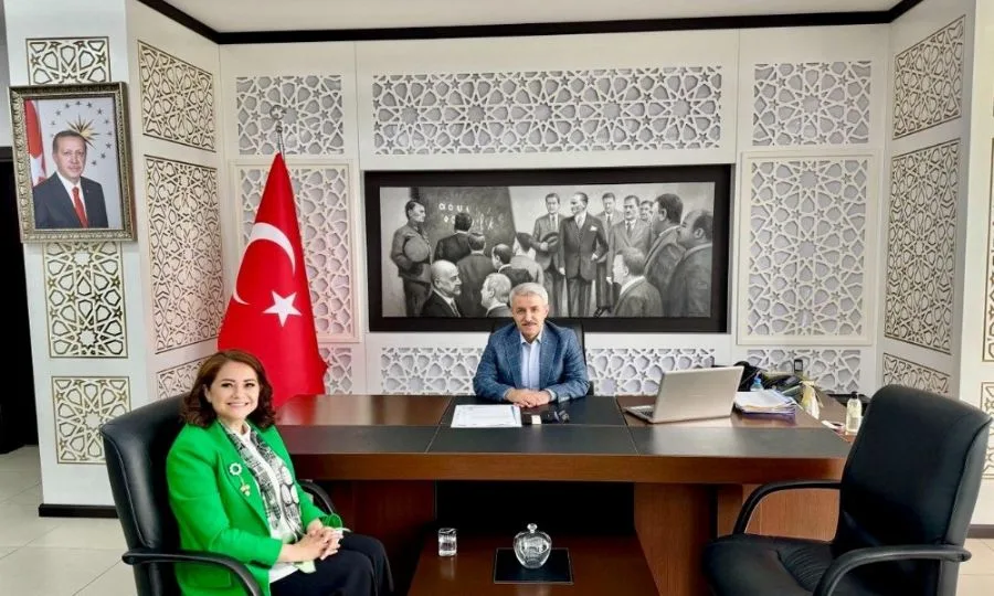 Başkan Topak dan YİKOB Başkanı Peker’e Ziyaret Başkan Topak dan YİKOB Başkanı Peker’e Ziyaret