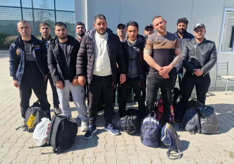 Edirne’de 468 kaçak göçmen ile 18 organizatör yakalandı
