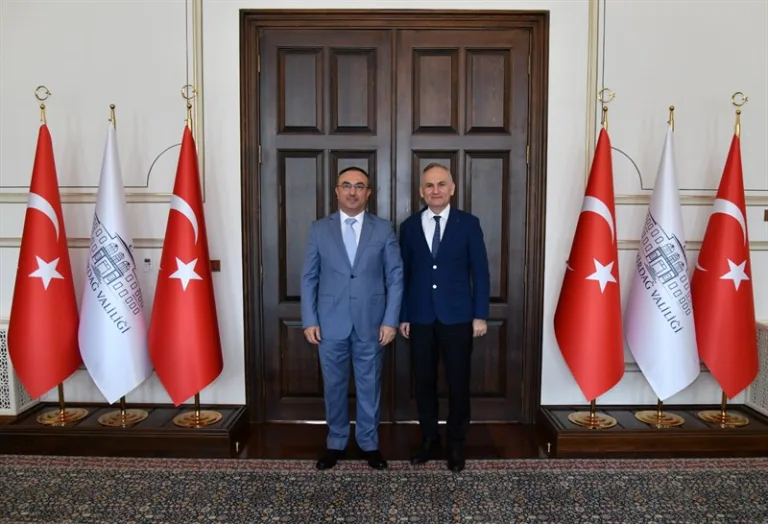 Gaziosmanpaşa Kaymakamı Vali Soytürk’ü Ziyaret Etti