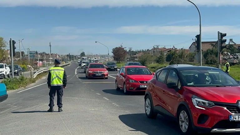İstanbul-Tekirdağ Kara Yolunda Bayram Yoğunluğu
