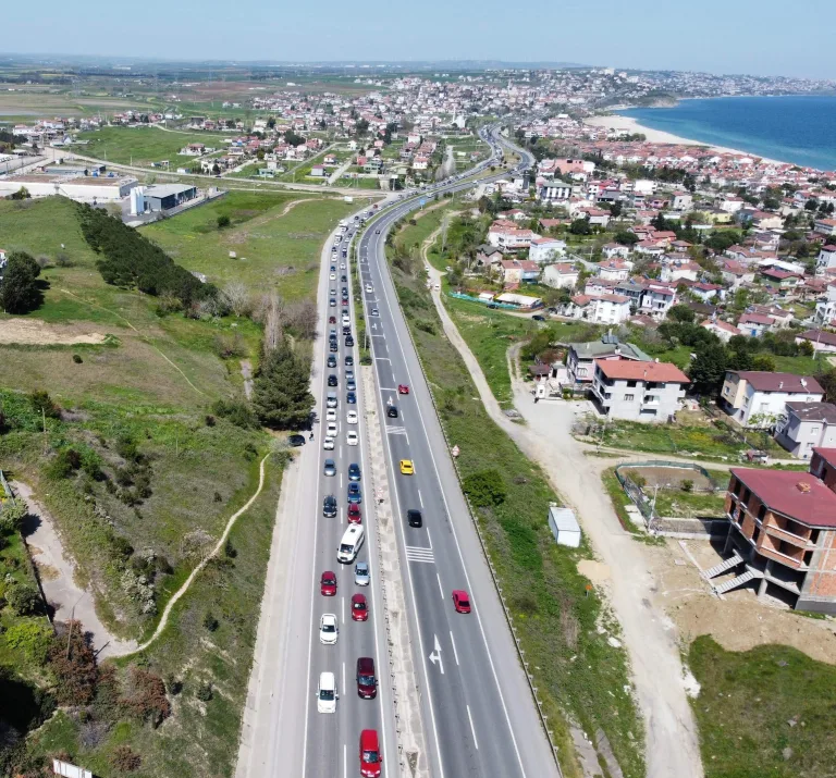 İstanbul- Tekirdağ Yolunda Trafik Yoğunluğu