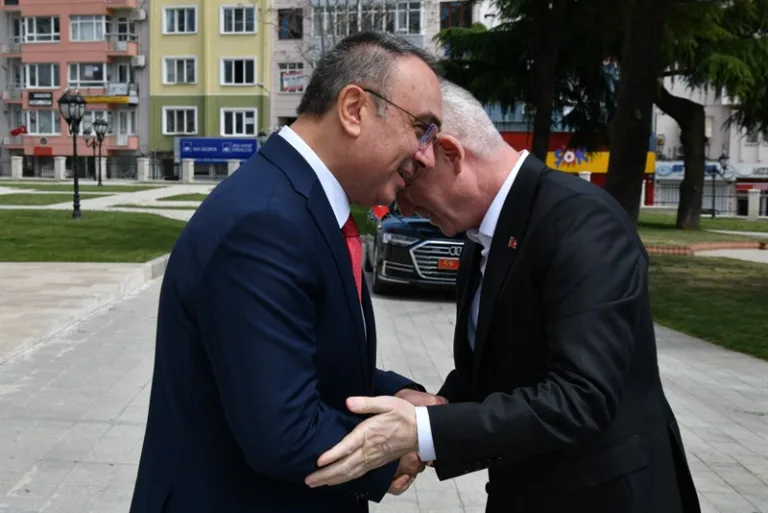 İstanbul Valisi Gül Vali Soytürk’ü Ziyaret Etti