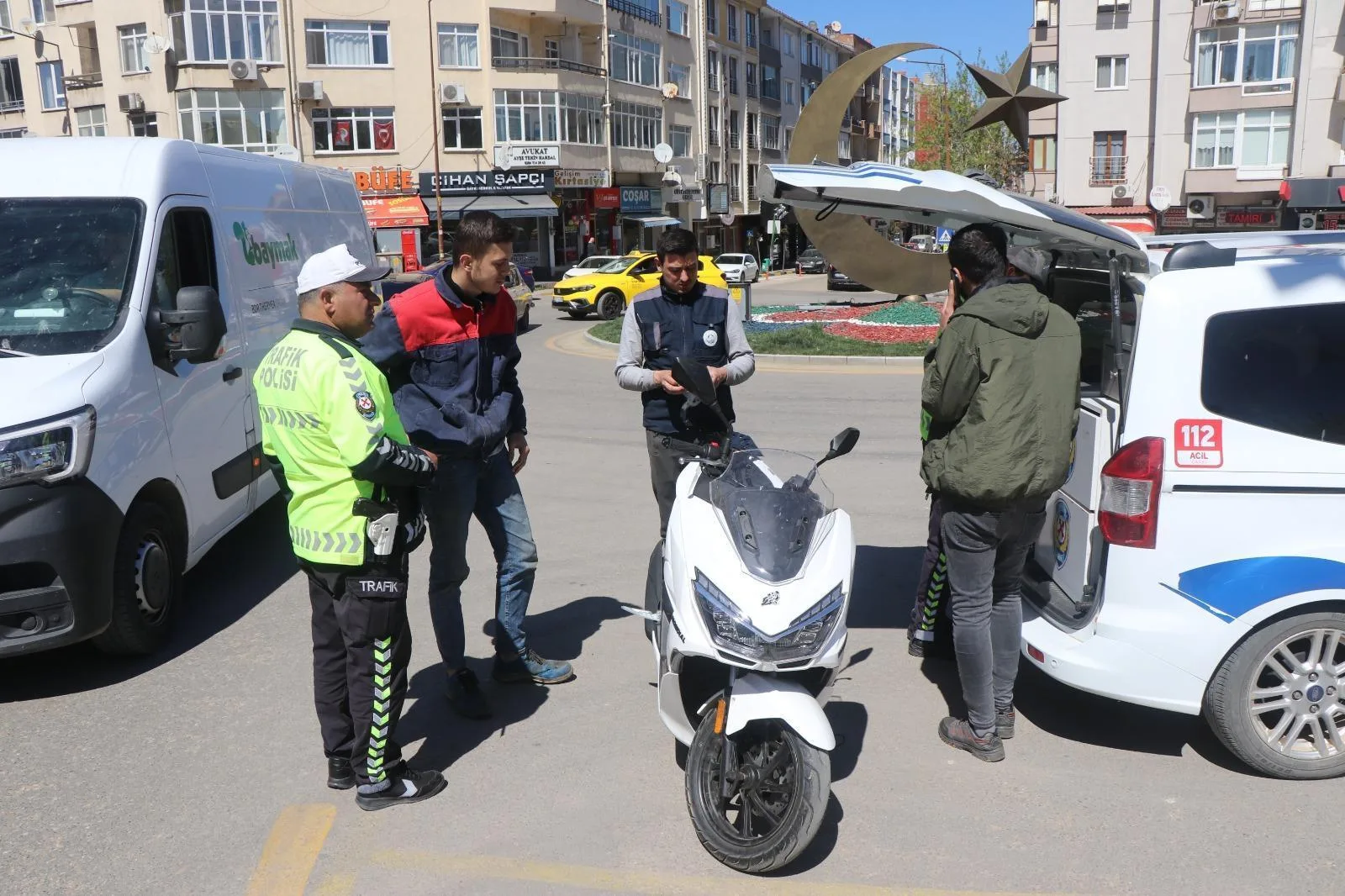 Keşan’da polis, motosiklet sürücülerini denetledi Keşan’da polis, motosiklet sürücülerini denetledi