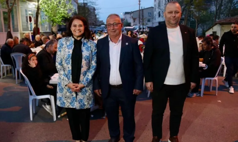 Ergene Trabzonlular Derneği’nin İftarına Katıldı