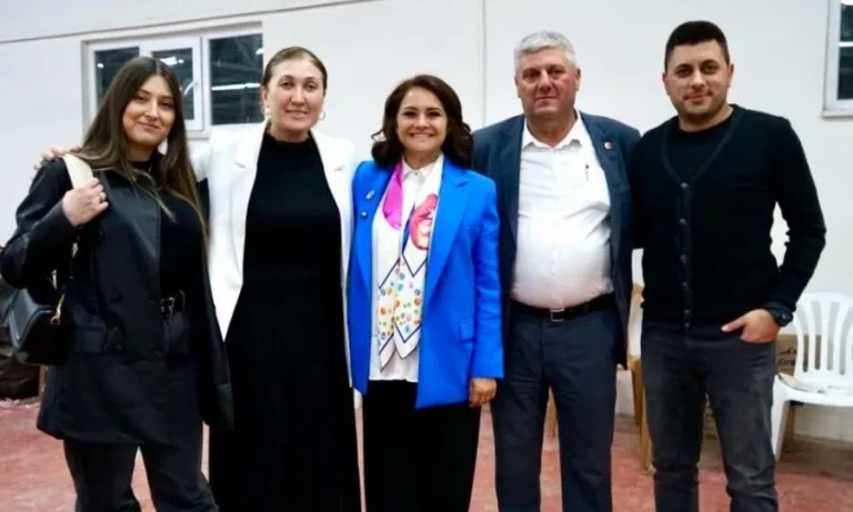 İğneler Mahallesi İftarına Katıldı