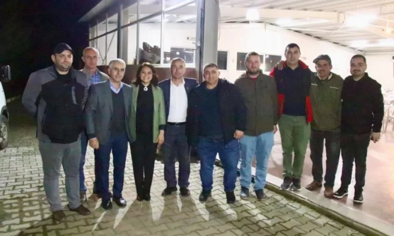 Karamehmet Mahallesi İftarına Katıldı