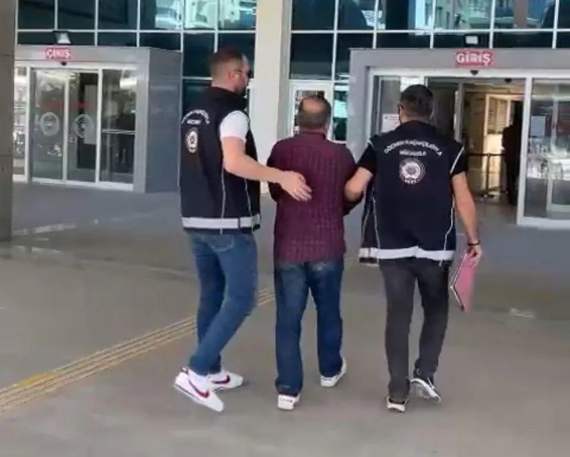 Takside 11 göçmen yakalandı; sürücü tutuklandı Takside 11 göçmen yakalandı; sürücü tutuklandı