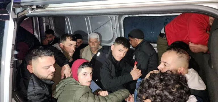 Tekirdağ’da minibüste 21 kaçak göçmen yakalandı