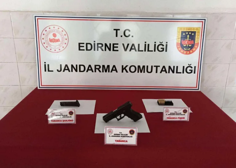 Üzerinde silahla yakalandı