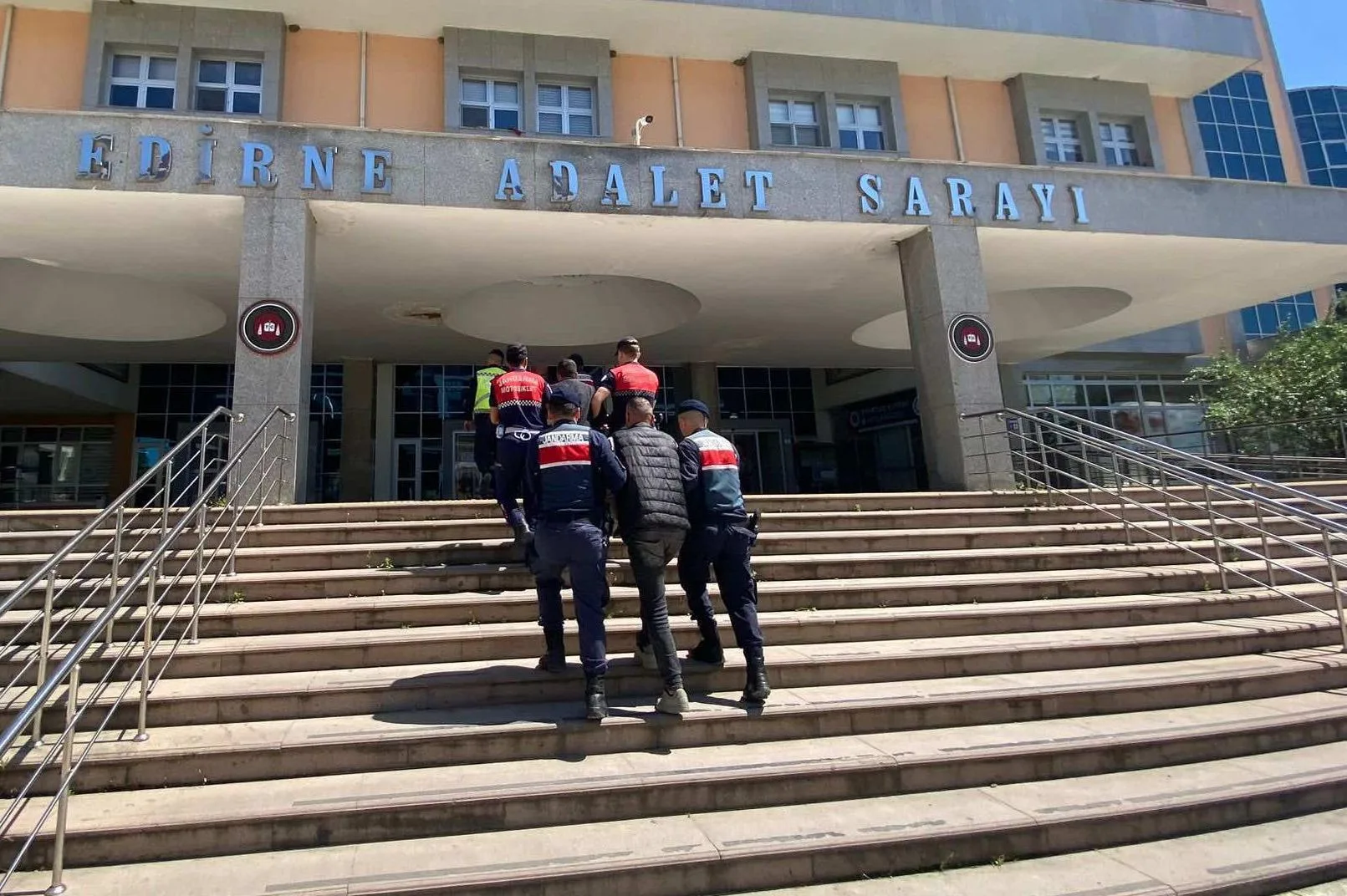 7 Türk ile 3 organizatör Yunanistan’a kaçarken yakalandı 7 Türk ile 3 organizatör Yunanistan’a kaçarken yakalandı