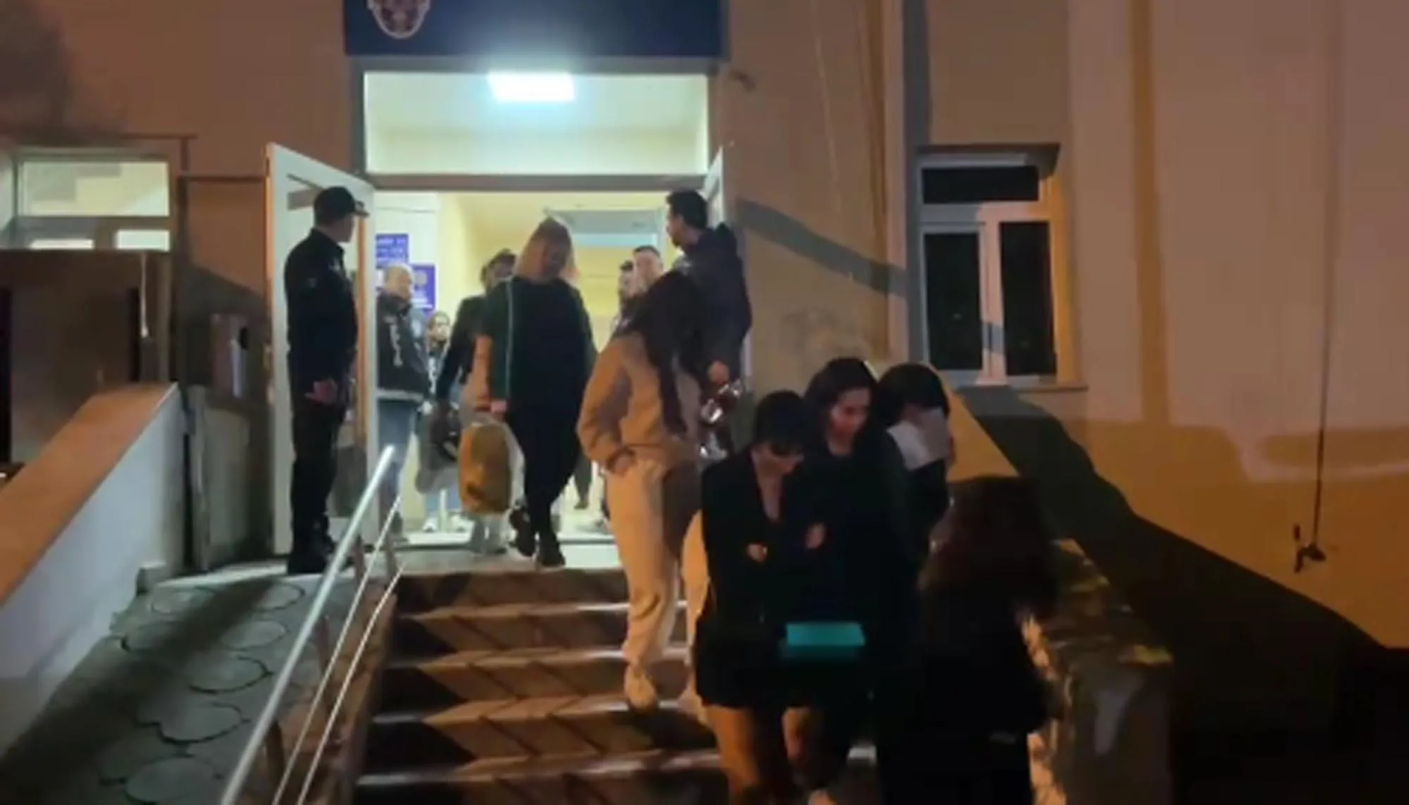 Kırklareli’nde kaçak çalışan yabancı uyruklu 24 kadın yakalandı Kırklareli’nde kaçak çalışan yabancı uyruklu 24 kadın yakalandı