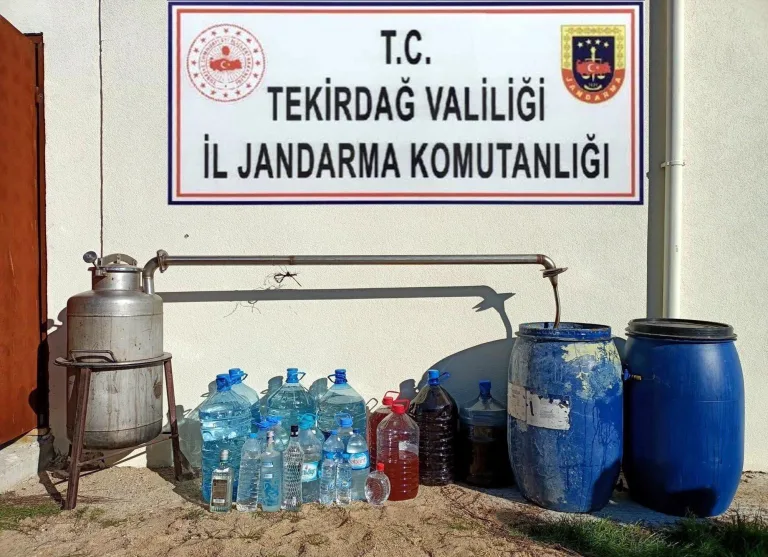 321 Litre Bandrolsüz İçki Ele Geçirildi