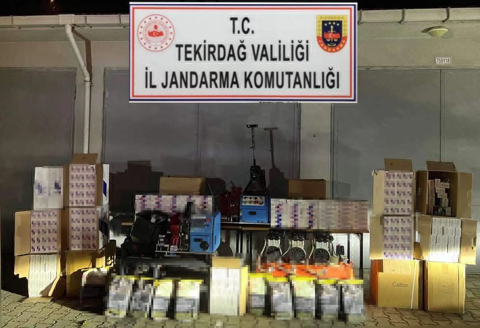 Tekirdağ’da kaçak tütün operasyonunda 2 gözaltı Tekirdağ’da kaçak tütün operasyonunda 2 gözaltı