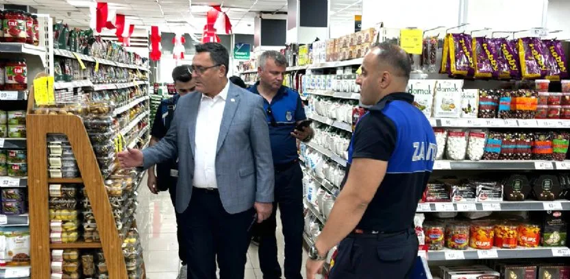 Zabıta Ekiplerinden Zincir Marketlere Denetim Zabıta Ekiplerinden Zincir Marketlere Denetim