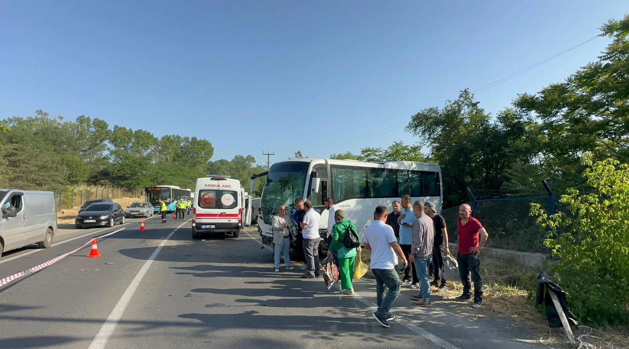 Çorlu’da 2 kişinin öldüğü kazada minibüs sürücüsü tutuklandı Çorlu’da 2 kişinin öldüğü kazada minibüs sürücüsü tutuklandı