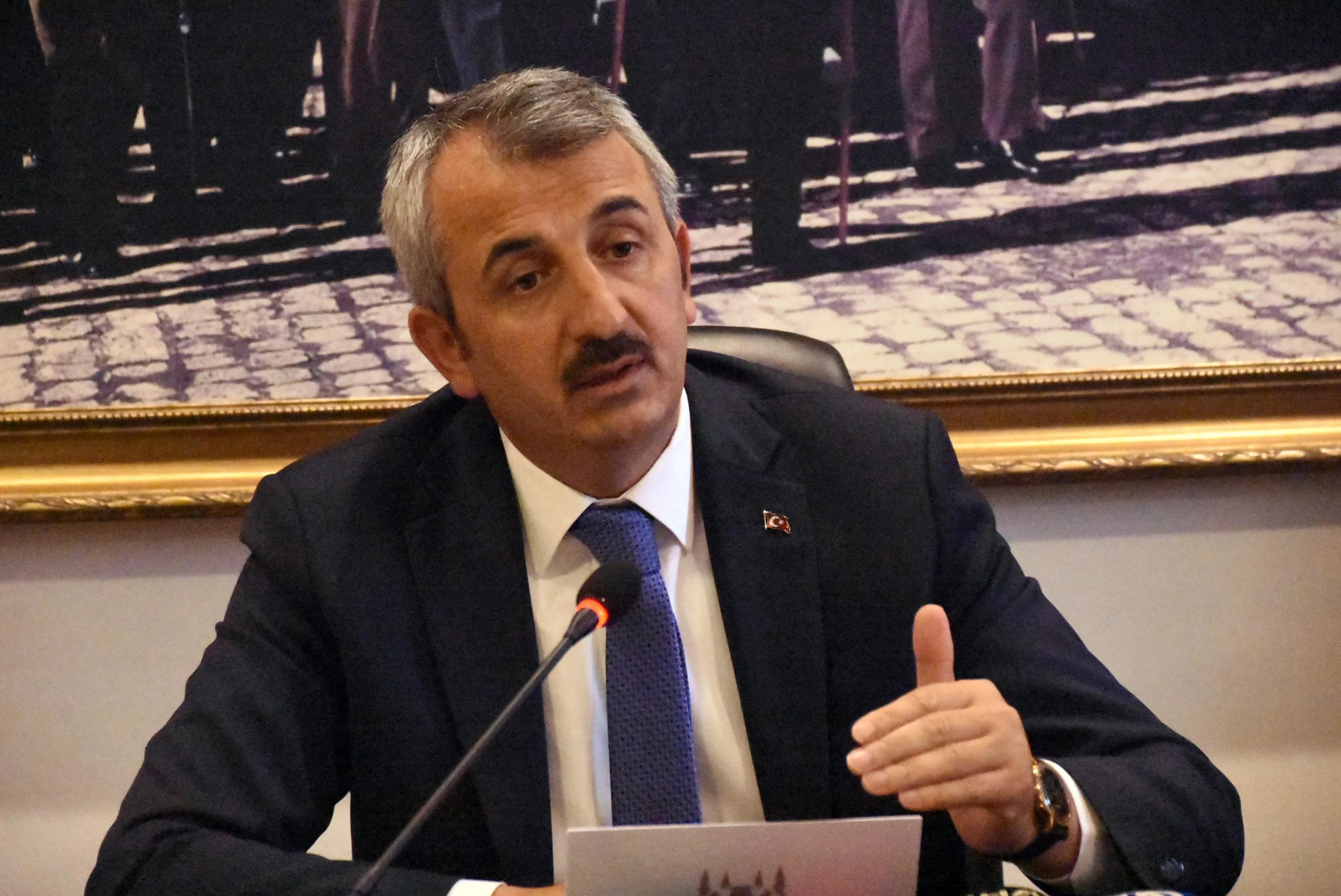 Edirne Valisi Sezer: Sınır hattında 5 ayda 210 terör örgütü üyesi yakalandı Edirne Valisi Sezer: Sınır hattında 5 ayda 210 terör örgütü üyesi yakalandı