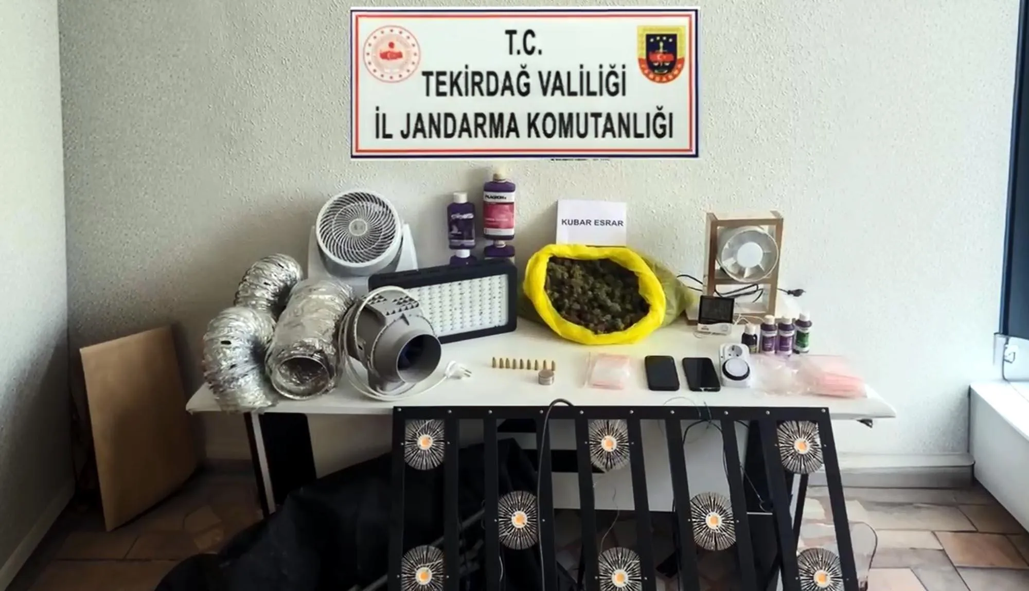 Tekirdağ’da uyuşturucu operasyonunda 5 gözaltı Tekirdağ’da uyuşturucu operasyonunda 5 gözaltı