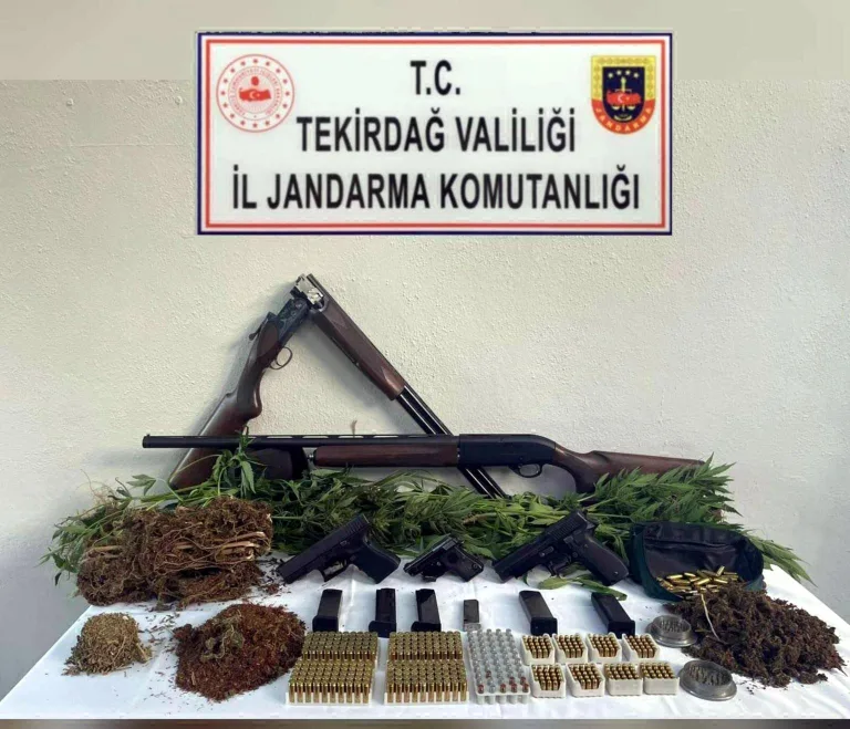 Uyuşturucu ve Silah Ele Geçirildi: 10 Gözaltı