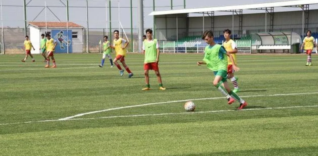 ÇBFK´dan Genç Yeteneklere Çağrı ÇBFK´dan Genç Yeteneklere Çağrı