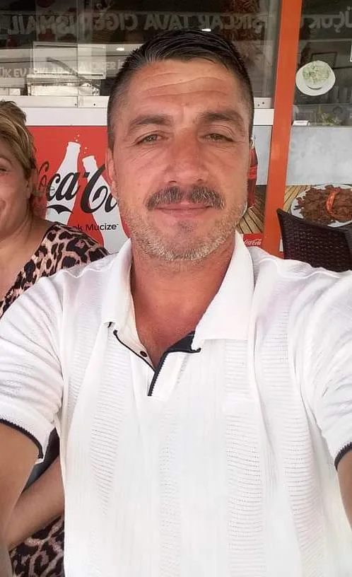 Amcasını sokak ortasında pompalı tüfekle başından vurarak ölürdü