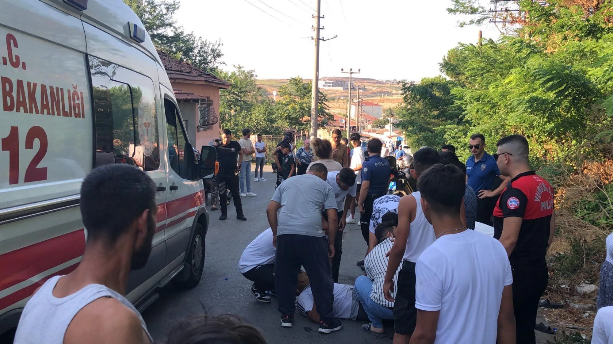 Aralarında Husumet Bulunan 2 Kişiyi Tabanca ile Yaraladı Aralarında Husumet Bulunan 2 Kişiyi Tabanca ile Yaraladı