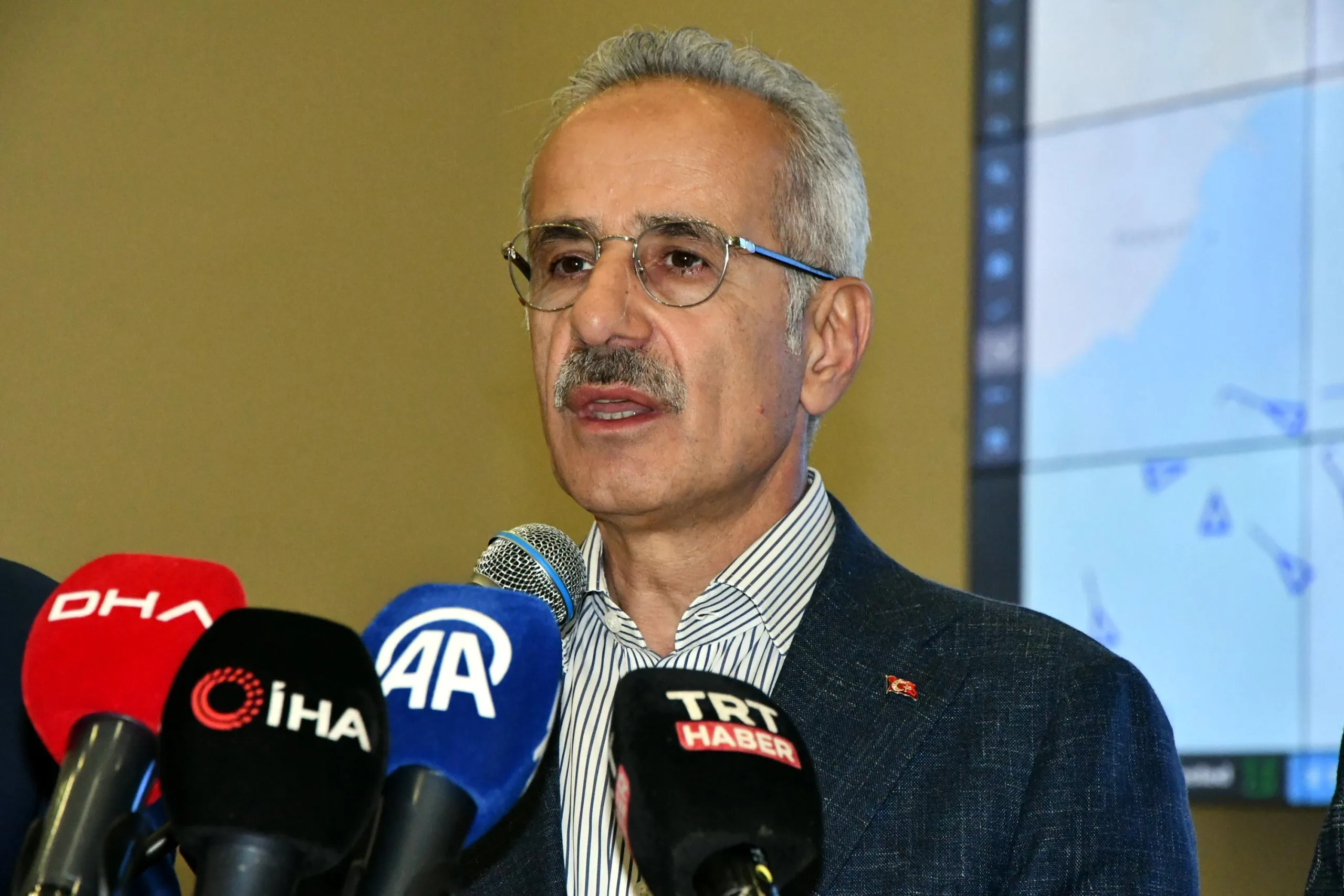 Bakan Uraloğlu: Siber saldırı söz konusu değil (2) Bakan Uraloğlu: Siber saldırı söz konusu değil (2)