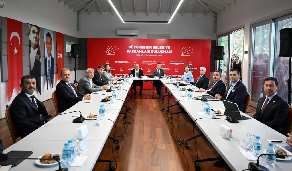 BÜYÜKŞEHİR BELEDİYE BAŞKANLARI İSTANBUL’DA BİR ARAYA GELDİ BÜYÜKŞEHİR BELEDİYE BAŞKANLARI İSTANBUL’DA BİR ARAYA GELDİ
