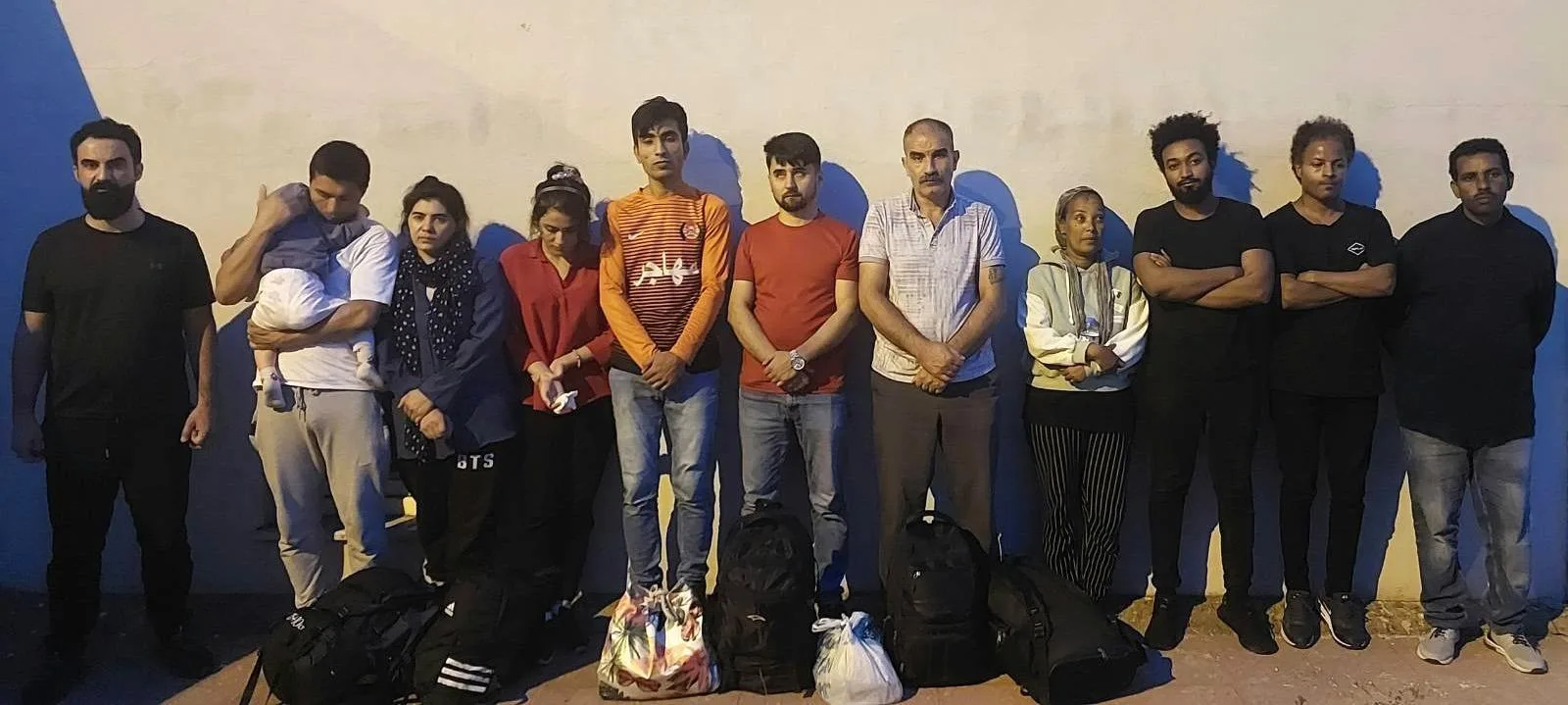 Edirne’de 23 kaçak göçmen yakalandı Edirne’de 23 kaçak göçmen yakalandı