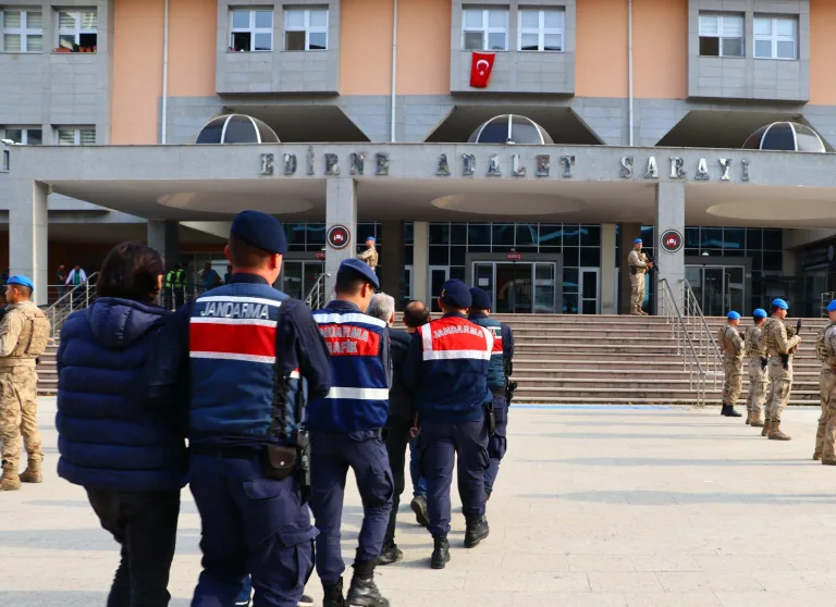 Edirne’de aranma kaydı olan 123 kişi yakalandı