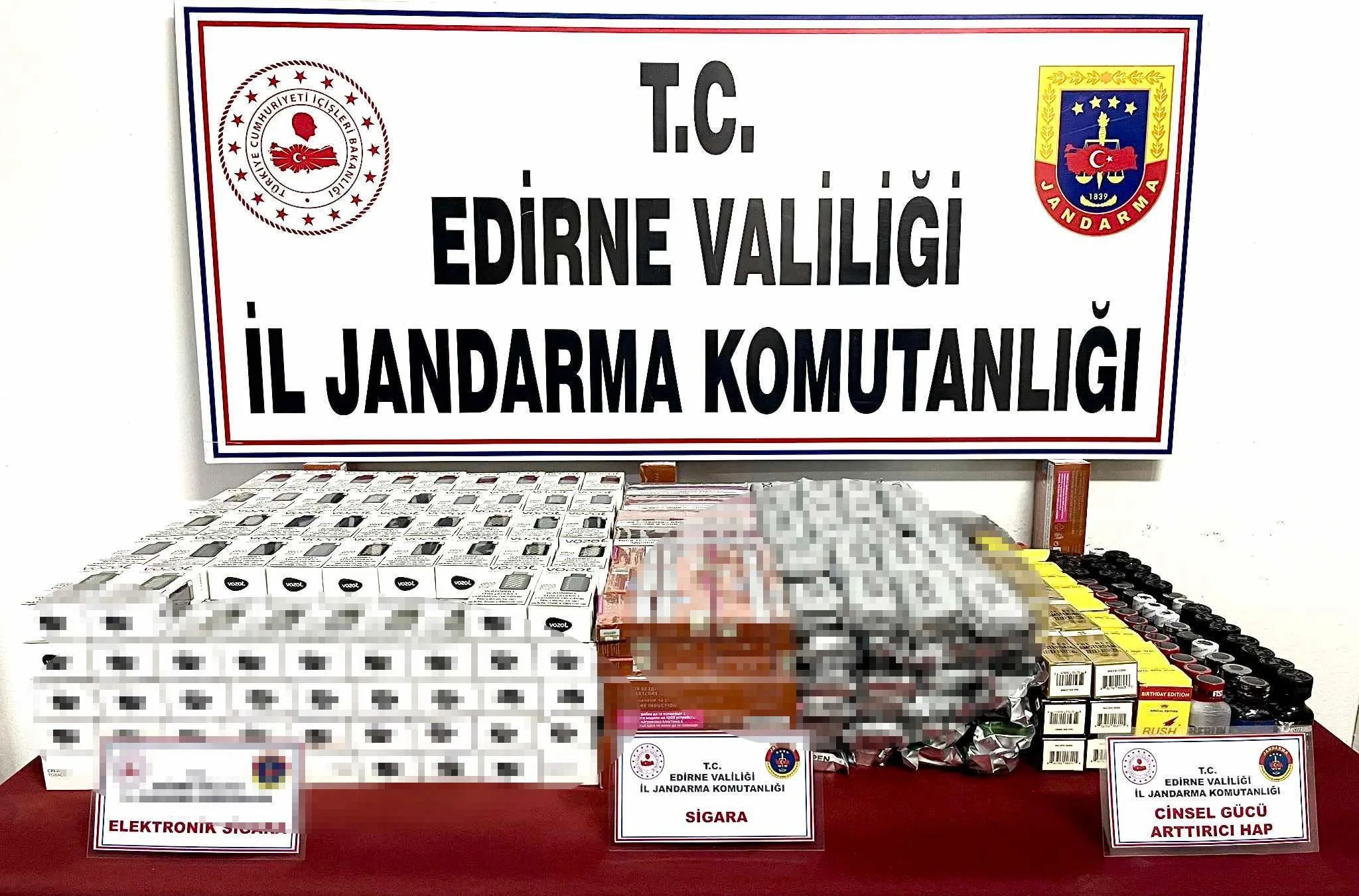 Edirne’de son 7 ayda 79 kaçakçılık şüphelisine adli işlem yapıldı Edirne’de son 7 ayda 79 kaçakçılık şüphelisine adli işlem yapıldı